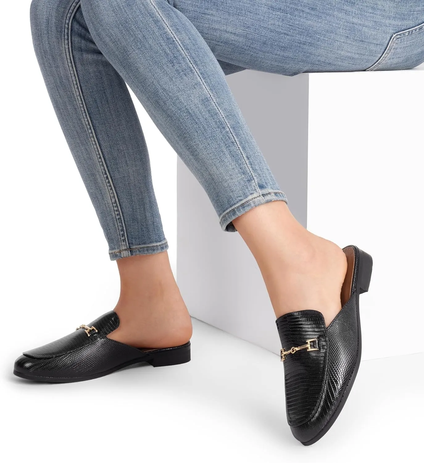 DREAM PAIRS Mules for Women Flats Comfortable Buckle Mules Slip on Slides Backless Loafers Shoes