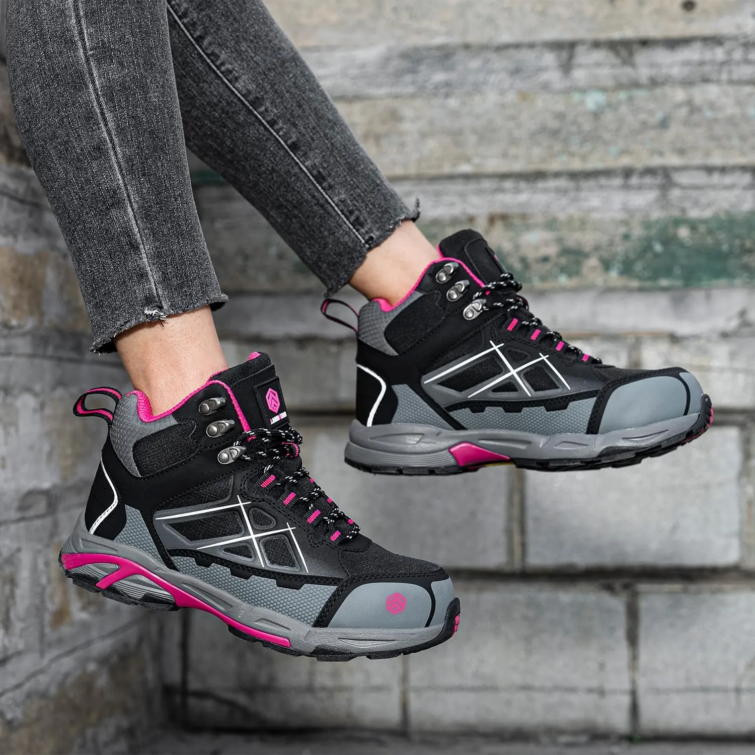 LARNMERN Steel Toe Boots for Women Lightweight Industrial Construction Boots Work Safety Shoes Hiking Boots Indestructible Shoes
