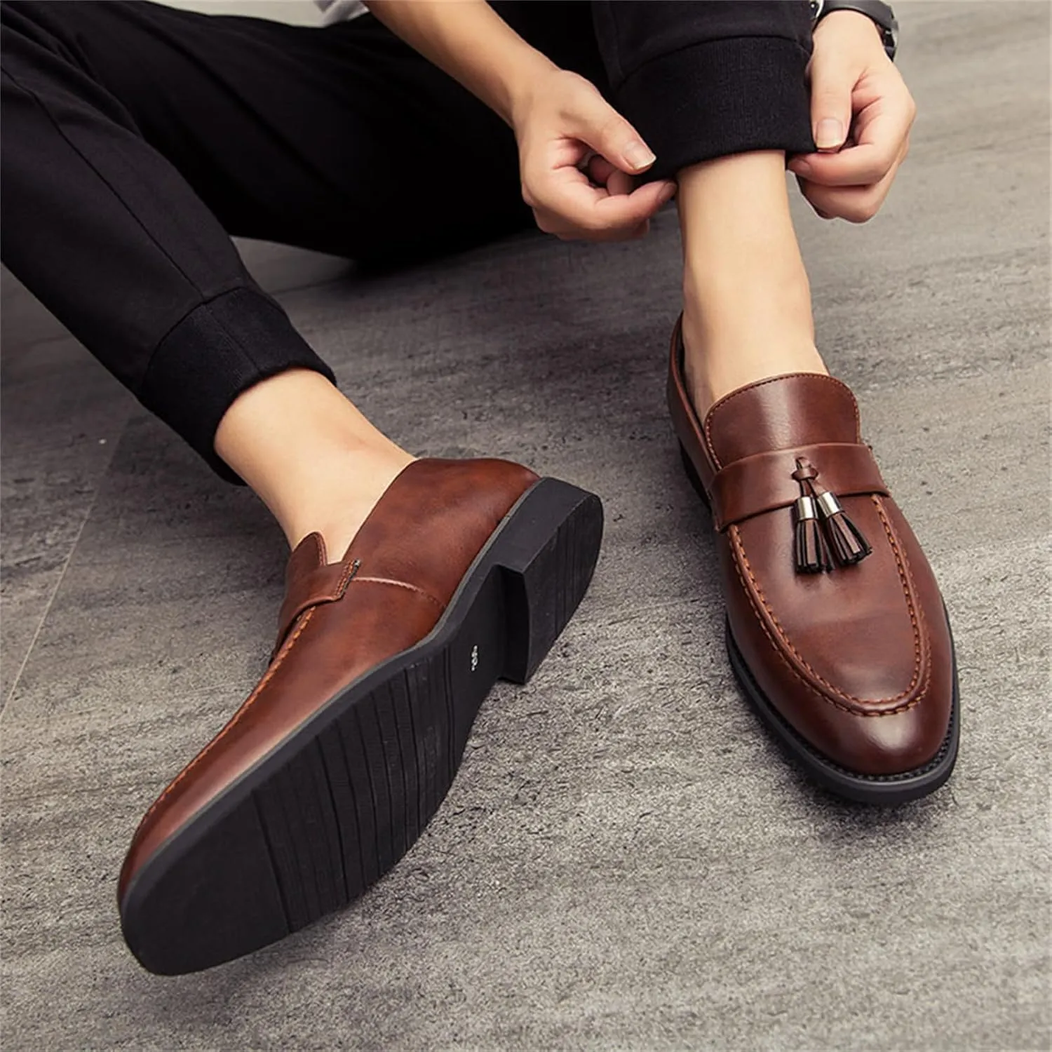 Men's Genuine Leather Slip On Tassels Loafers Classic Casual Dress Penny Loafers Vintage Formal Business Wedding Smoking Shoes