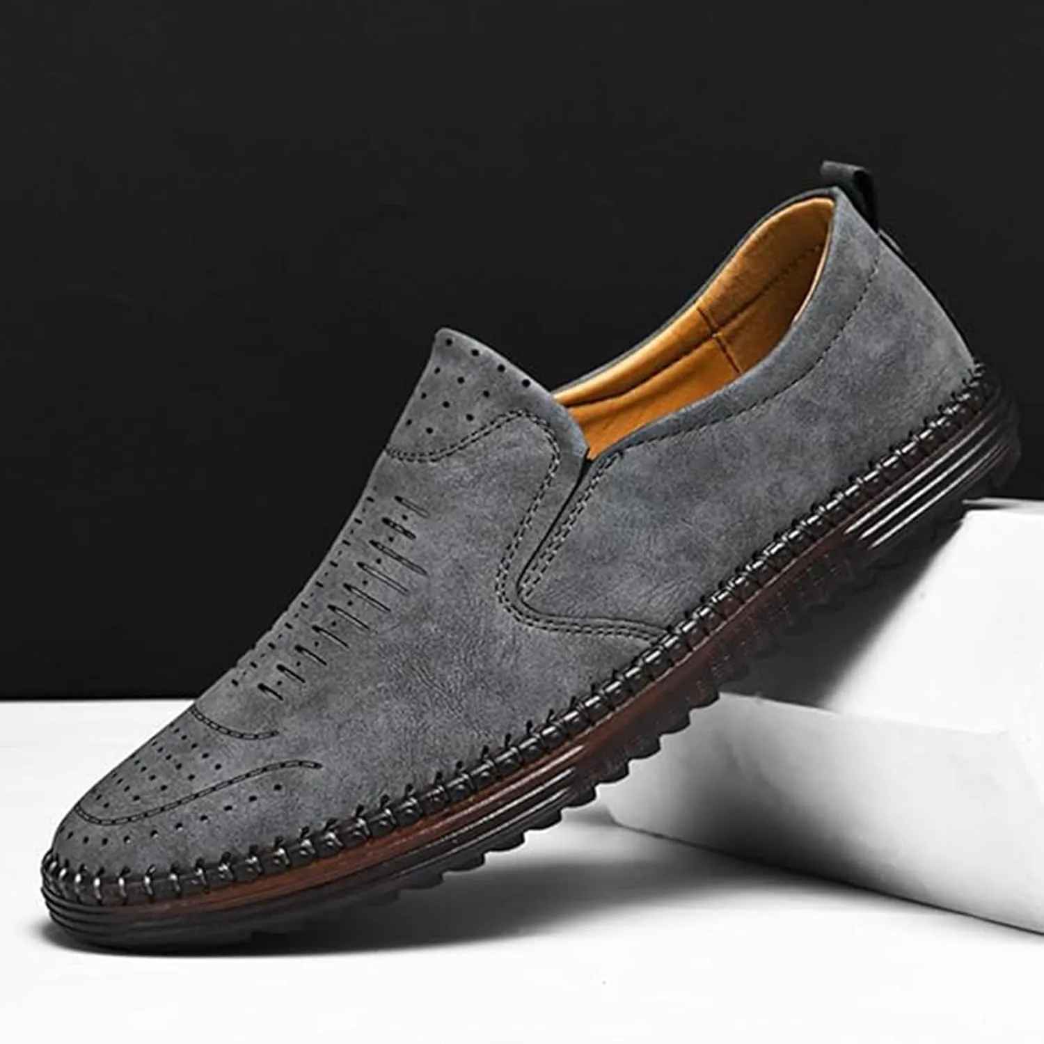 Men's Handmade Leather Loafers Comfortable Cowhide Slip-On Breathable Anti-Slip Summer Driving Shoes