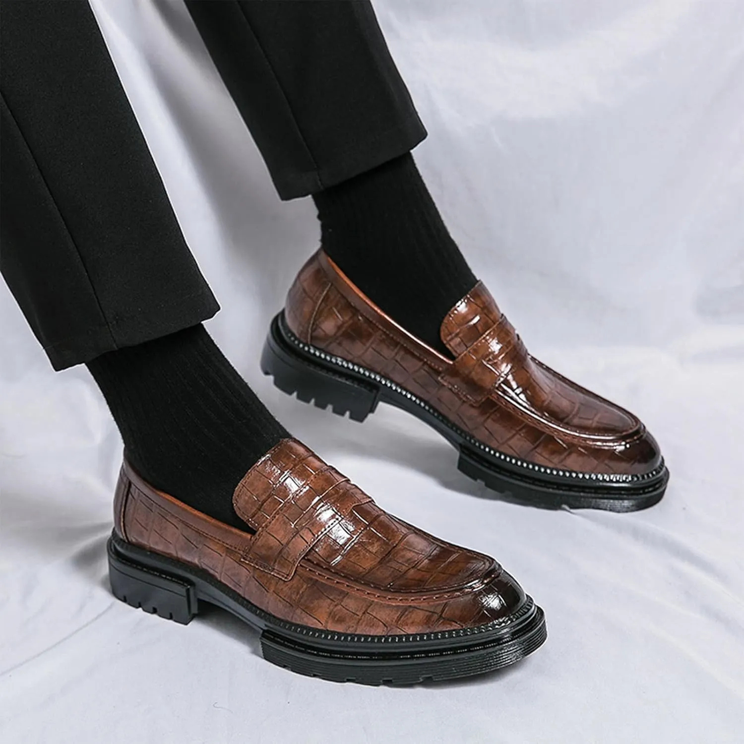 Men's Leather Platform Dress Loafers Classic Crocodile Printed Slip On Casual Comfortable Business Formal Shoes for Party Wedding Prom
