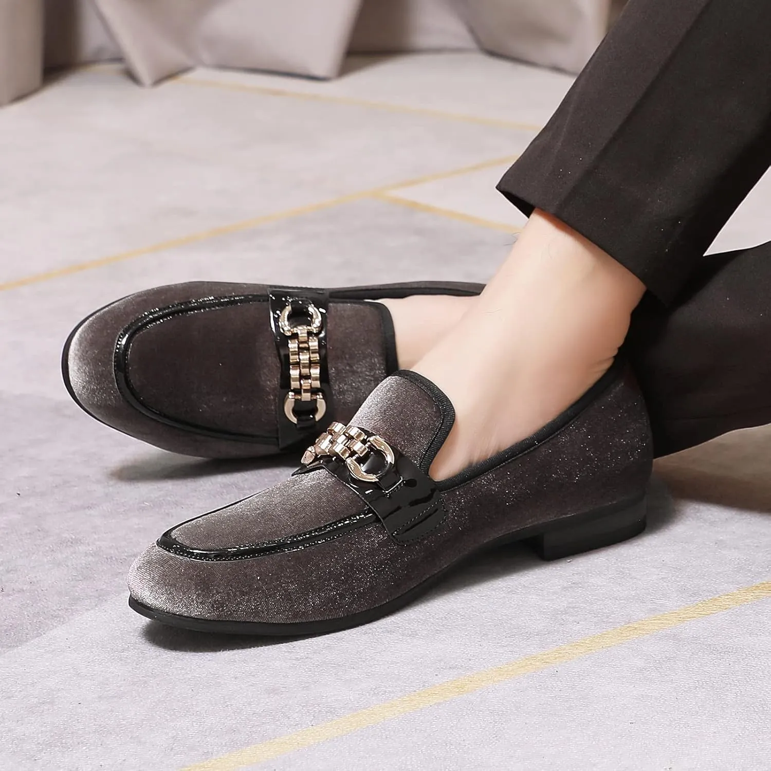 Men's Velvet Loafers,Mens Dress Shoes with Gold Chain, Slip On Flats Smoking Slippers Penny Shoes for Men