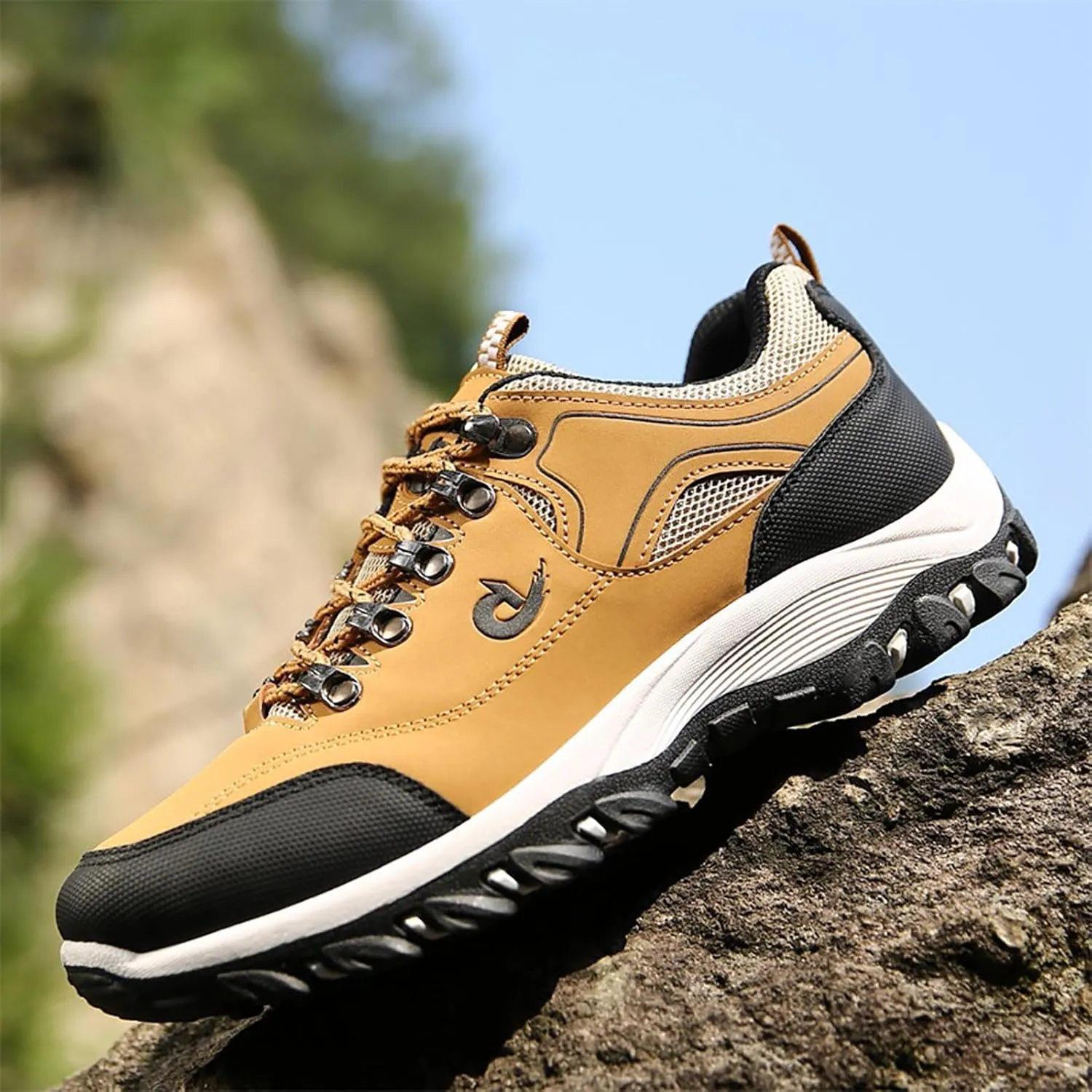 Slip on Loafers Men’s Hiking Shoes Lightweight Walking Shoes Comfortable Trekking and Trail Shoes for Outdoor Driving