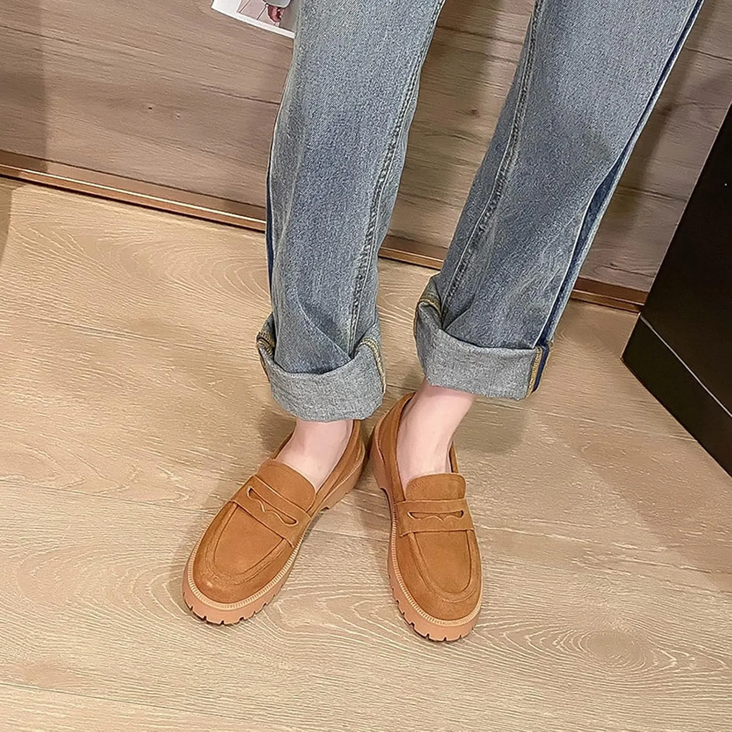 Women's Leather Lug Sole Penny Loafers Classic Round Toe Comfort Slip On Uniform Dress Shoes Casual Fashion Chunky Heel Work Shoes
